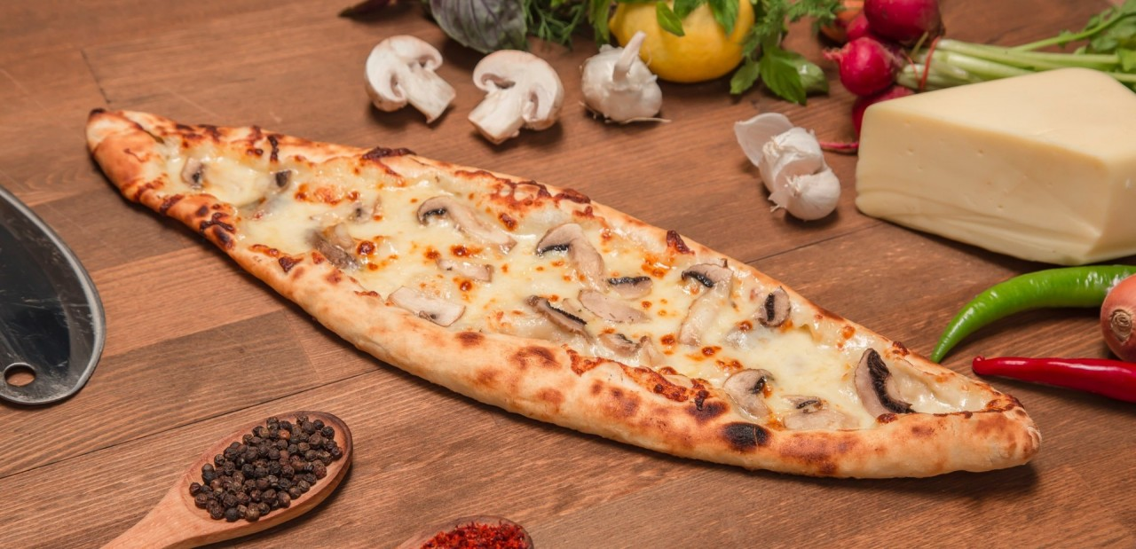 Mantarlı Pide / Mantarlı Kaşarlı Pide